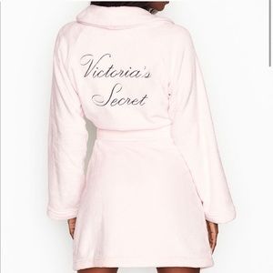 Victoria Secret Robe AND Slippers deal 🥰